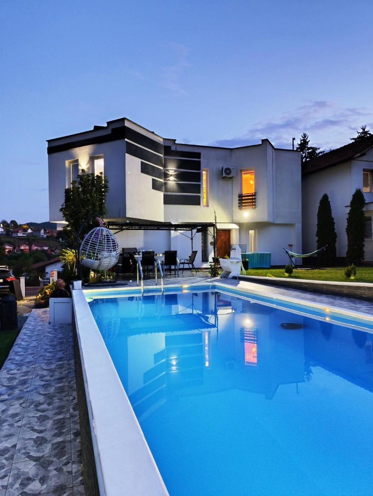 Villa Lea Tuzla Exteriör bild